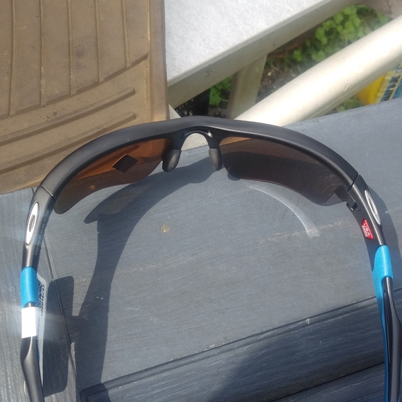 Sunglasses by Oakley - Picture 3 of 8